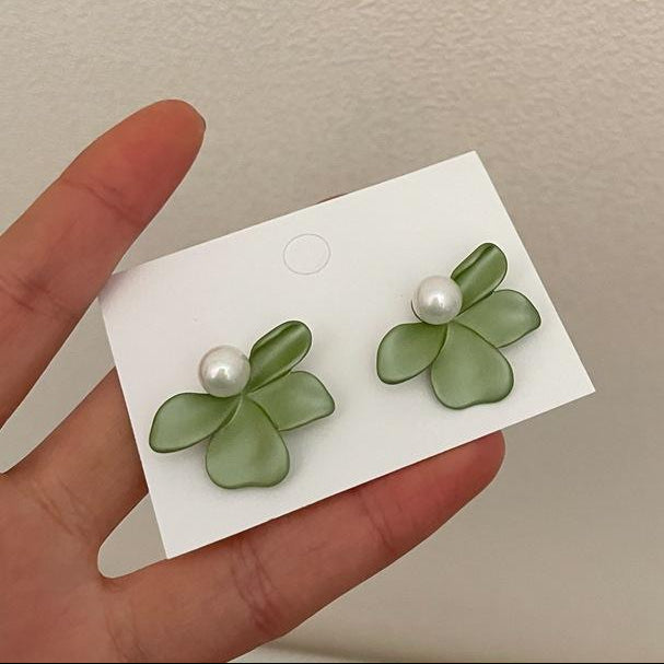 Green Petal Pearl Stud Earrings