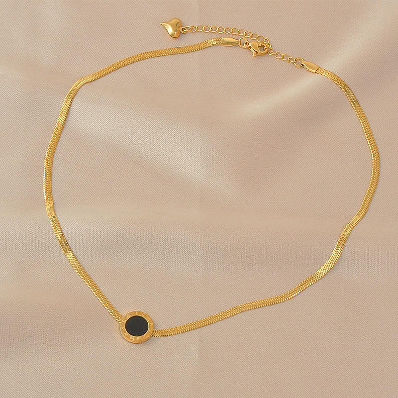 Black Roman Embrace Necklace