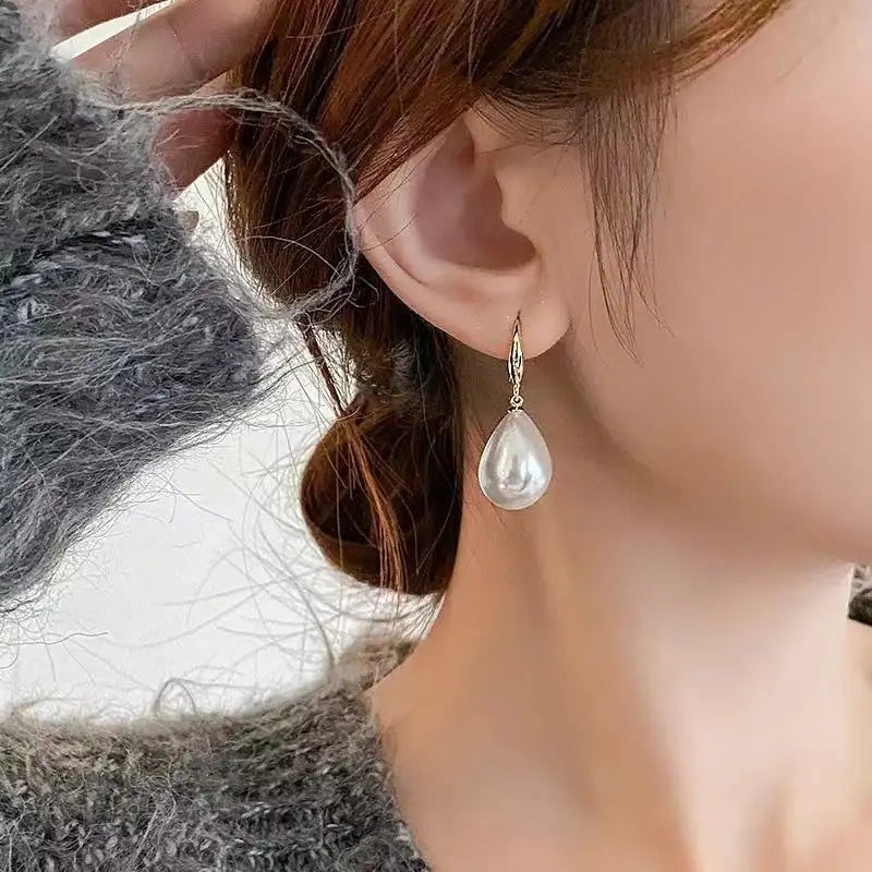 Retro Water Pearl Drop Earrings