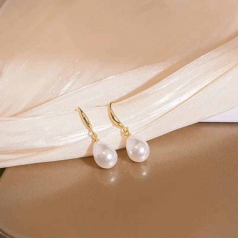 Retro Water Pearl Drop Earrings