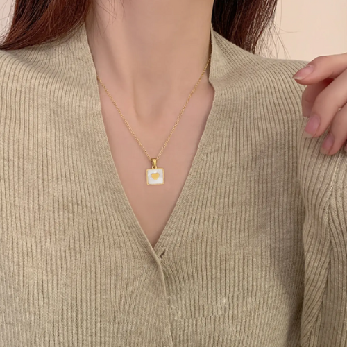 18K Gold Plated Stainless Steel White Shell Necklace - BlingVows - Best Imitation & Anti Tarnish Jewelry Wholesaler