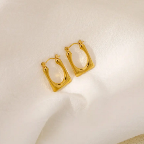Beautiful Korean Real 18k gold plated huggies hoop earings - BlingVows - Best Imitation & Anti Tarnish Jewelry Wholesaler