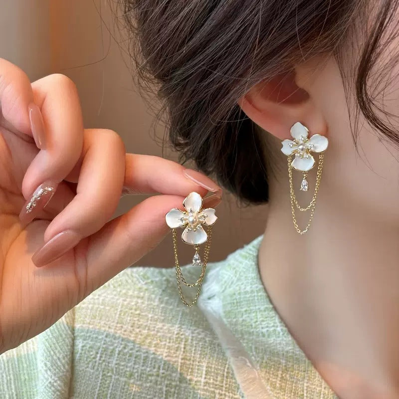 Pearl Blossom Chain Drop Earrings - BlingVows - Best Imitation & Anti Tarnish Jewelry Wholesaler