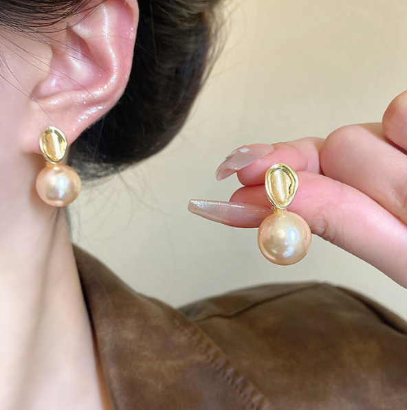 Korean Gloss Pearl Drop Earrings