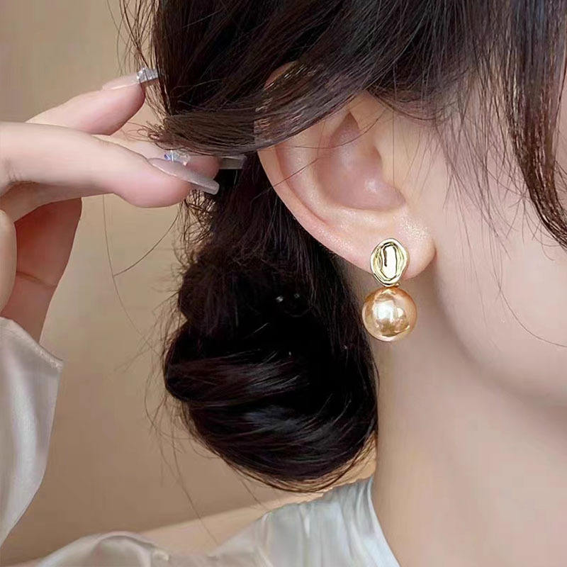 Korean Gloss Pearl Drop Earrings