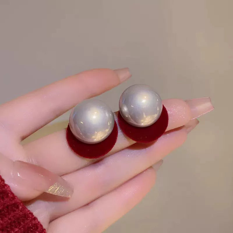 Velvet Pearl Stud Earrings