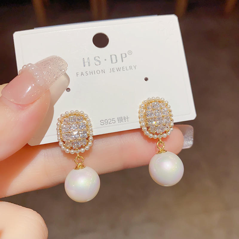 Korean Royal Pearl Drop Earrings