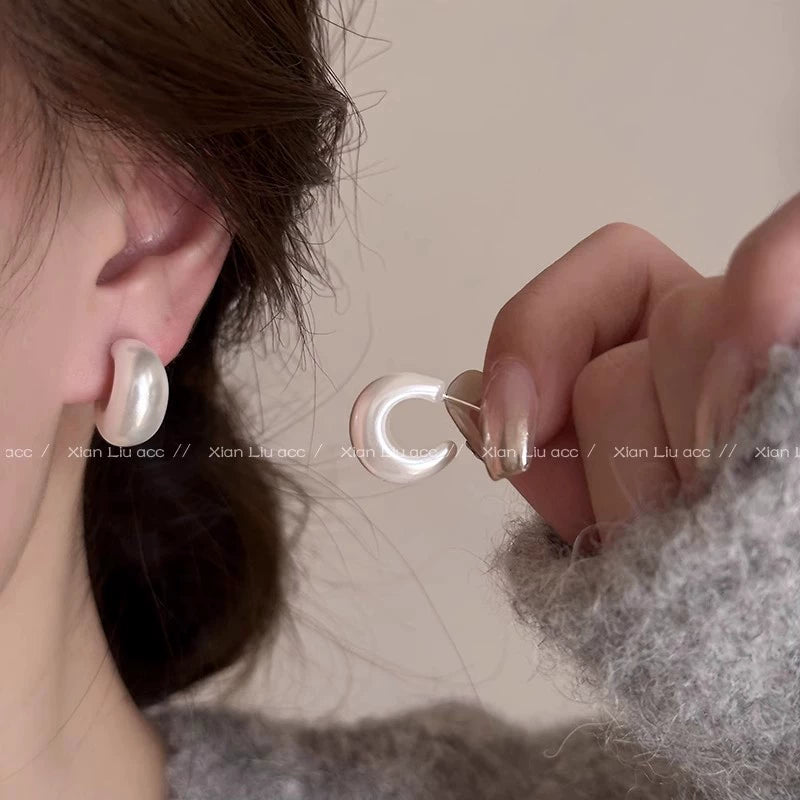 Irregular Pearl Hoop Earrings