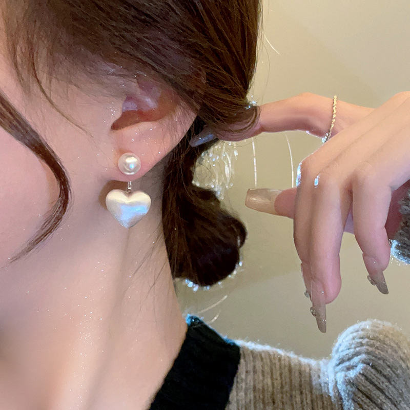 Korean Heart Drop Pearl Earrings