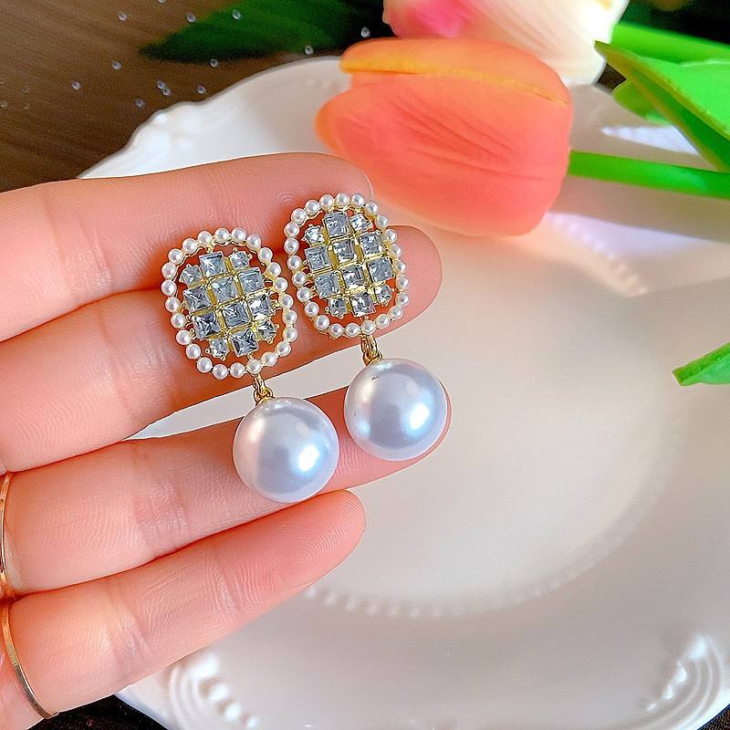 Korean Royal Pearl Drop Earrings