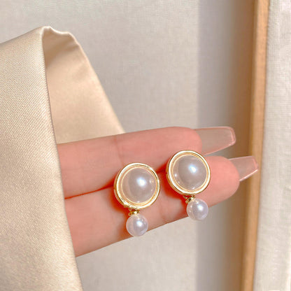 Korean Dual Pearl Circle Stud Earrings