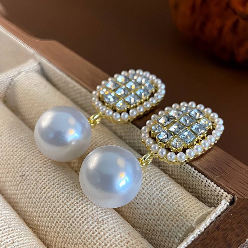 Korean Royal Pearl Drop Earrings