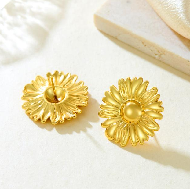 Gold Daisy Flower Stud Earrings