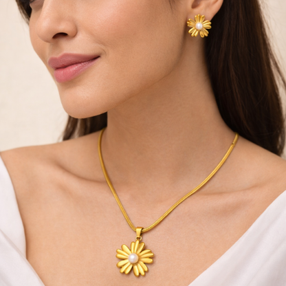 Elegant Gold Daisy Pearl Set