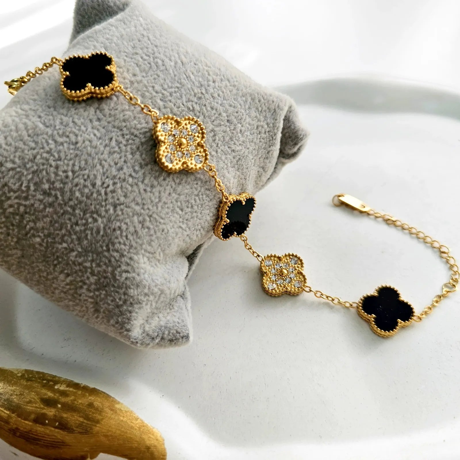 Black Four Leaf Clover Flower Bracelet with Stones - BlingVows - Best Imitation & Anti Tarnish Jewelry Wholesaler