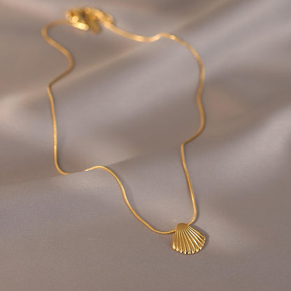 Gold Shell Pendant Snake Chain Necklace