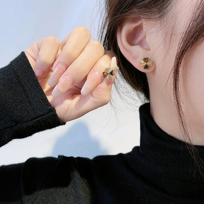 Gold Clover Stud Earrings