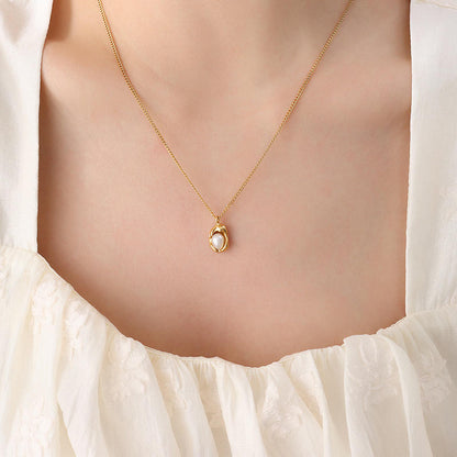 Elegant Pearl Drop Gold Pendant Necklace