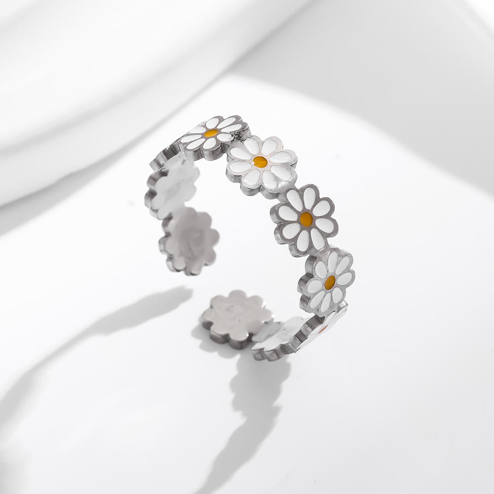 Daisy Bloom Anti-Tarnish Adjustable Ring