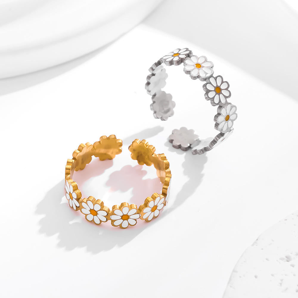 Daisy Bloom Anti-Tarnish Adjustable Ring
