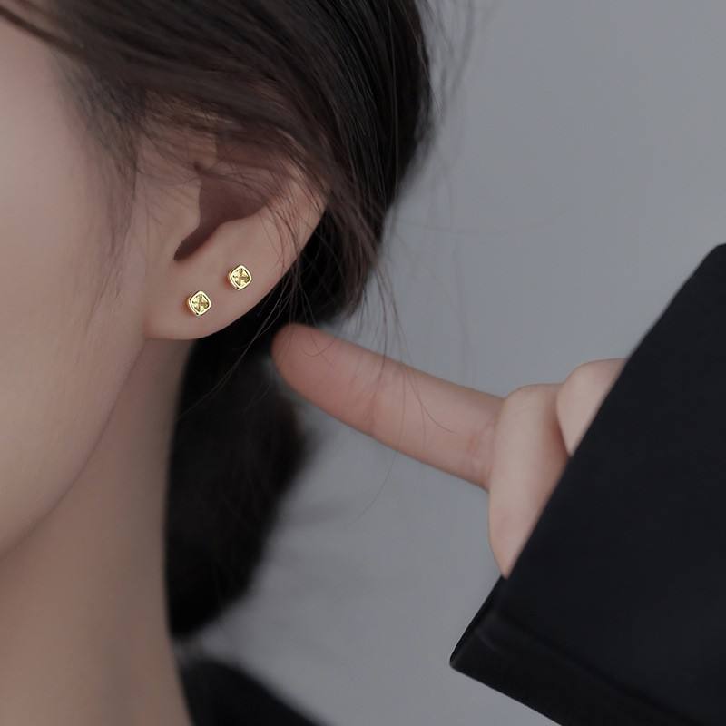Minimal Square Crystal Stud Earrings