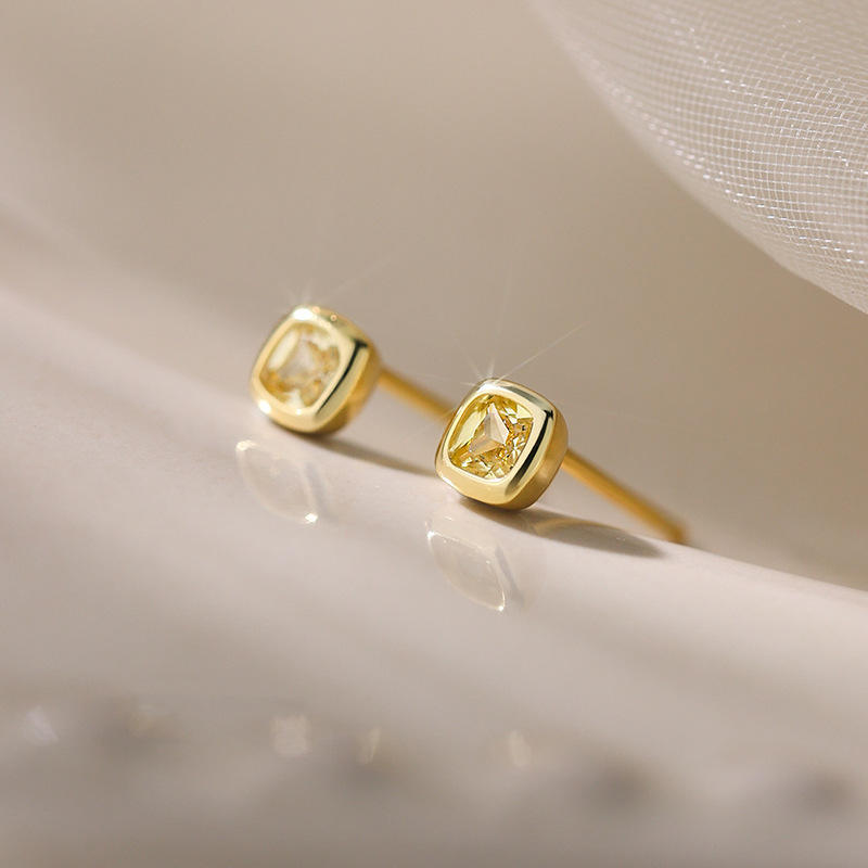 Minimal Square Crystal Stud Earrings