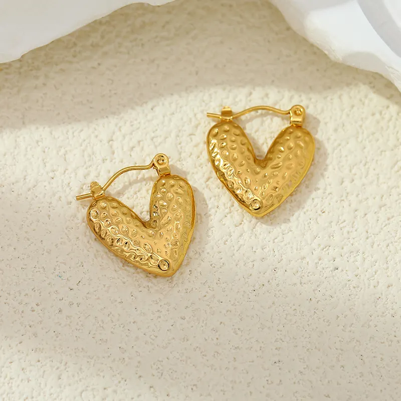 Gold Heart Shaped Hammer Pattern Hoop Earrings - BlingVows - Best Imitation & Anti Tarnish Jewelry Wholesaler