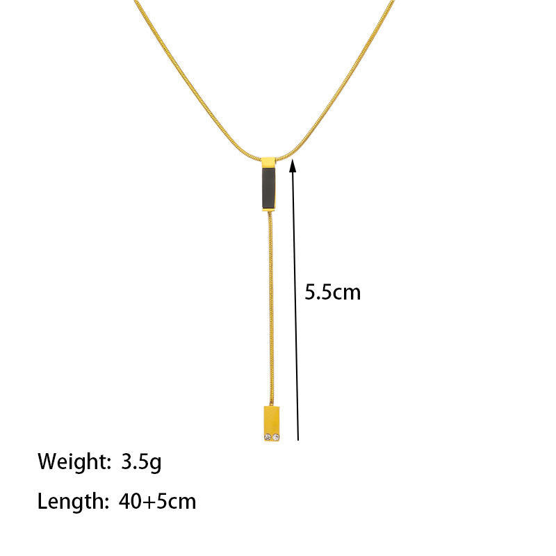 Noireline Drop Pendant Necklace