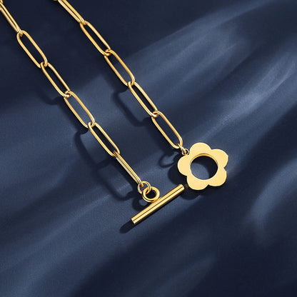 Golden Link Chain Bracelet with Floral Toggle – Anti-Tarnish