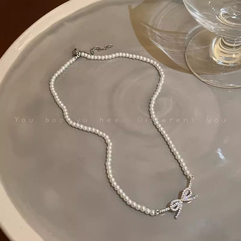 Korean Pearl Beads Bow Pendant Necklace