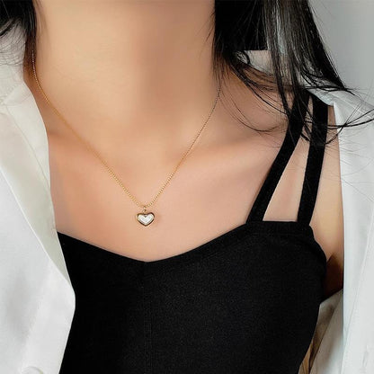 Gold Heart Pendant Chain Necklace