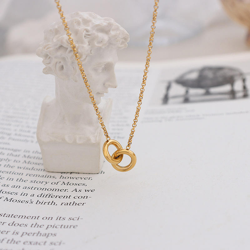 Double Ring Pendant Necklace