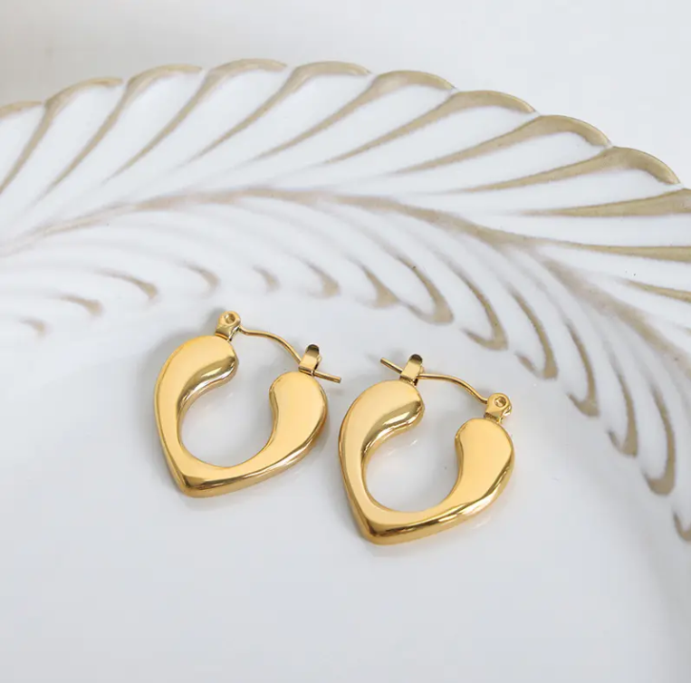 Heart-shaped earrings 18k gold-plated earrings - BlingVows - Best Imitation & Anti Tarnish Jewelry Wholesaler