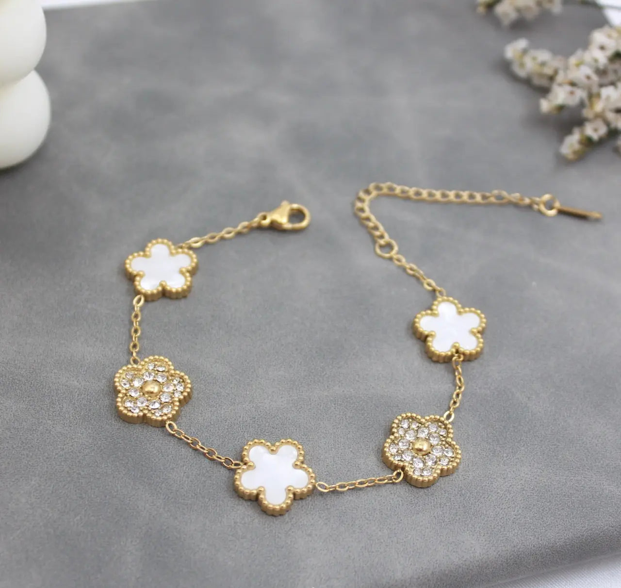 Pearl White Four-Leaf Clover Flower Bracelet - BlingVows - Best Imitation & Anti Tarnish Jewelry Wholesaler