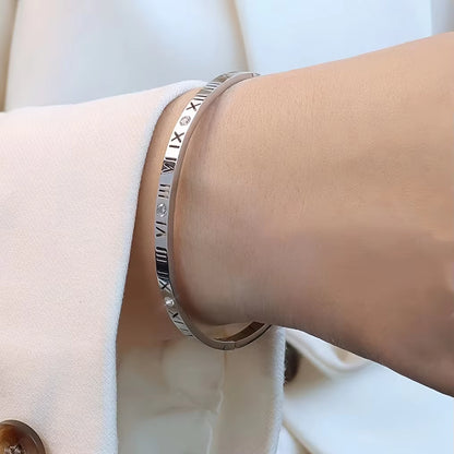Roman Numbers Pearly Unisex Bangle Bracelet – Anti-Tarnish - BlingVows - Best Imitation & Anti Tarnish Jewelry Wholesaler